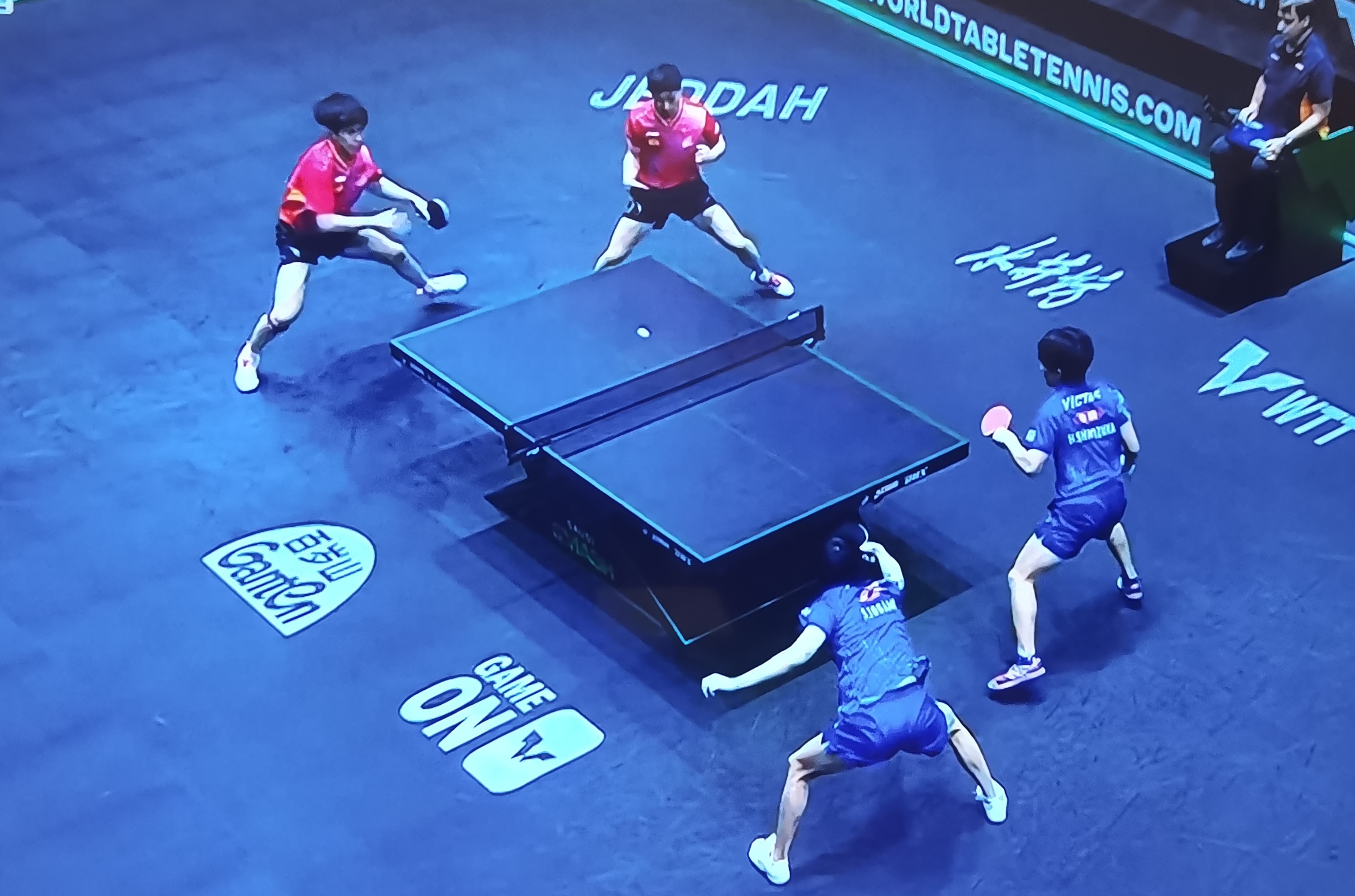 中国队险胜日本队,黄鸭组合带队取胜 中国队险胜日本队,黄鸭组合带队取胜