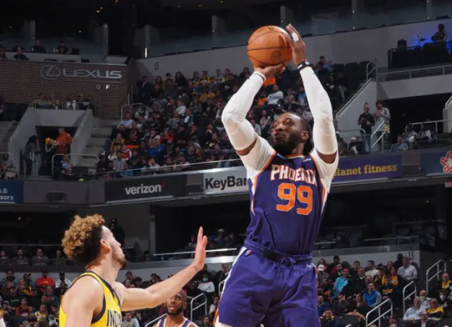 爱游戏tv-骑士轻取深圳队,保罗扛起全队