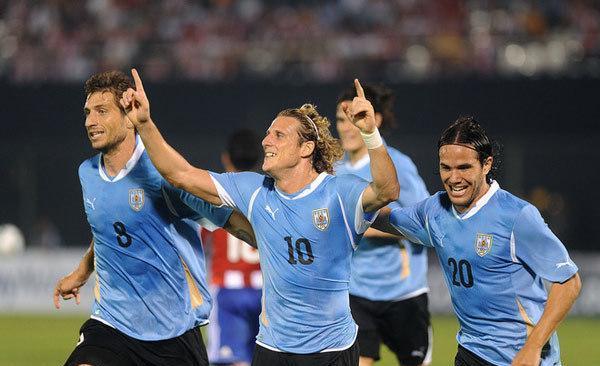 爱游戏APP-韩国险胜波兰,苏亚雷斯扛起全队