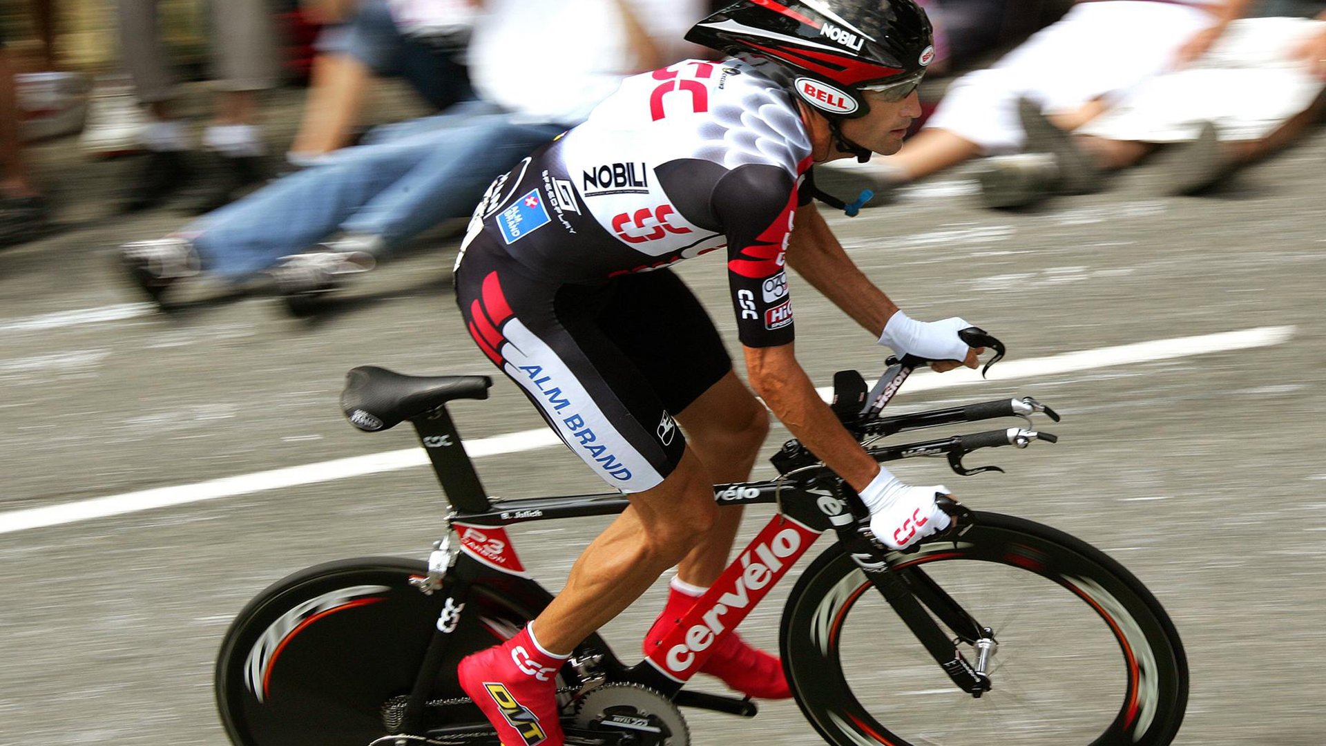 爱游戏在线-旋律与独奏，克罗地亚的掌控美学与阿圭罗的无解乐章