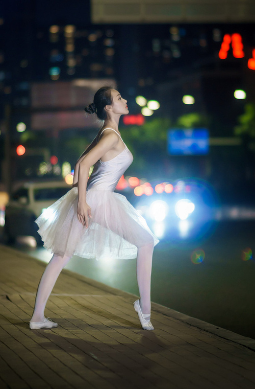 辽篮强行终结篮网不败金身,哈利伯顿化身破茧关键先生